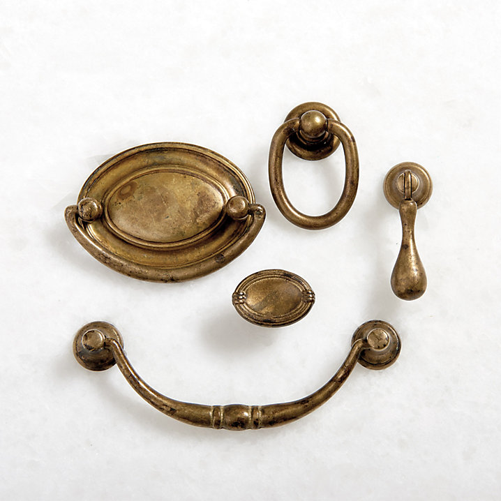 Adorno Cabinet Hardware
